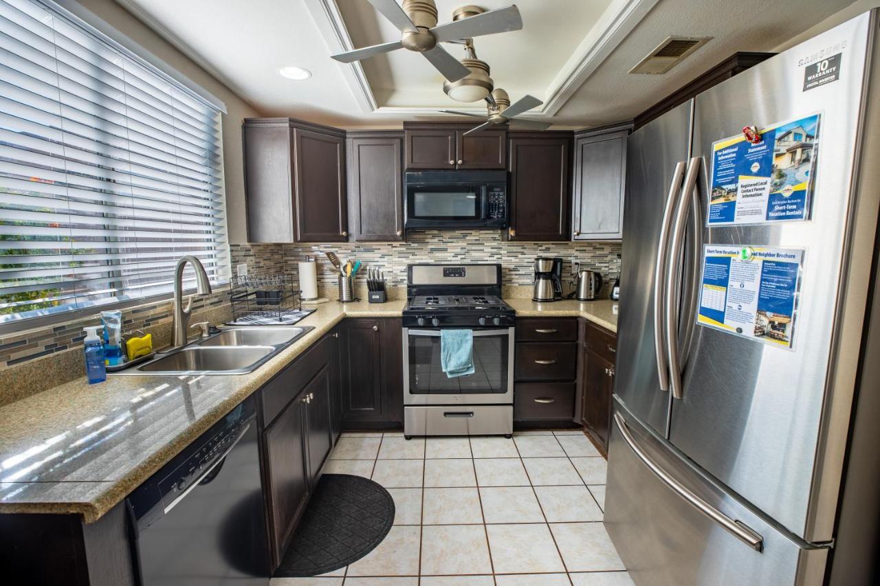 1800 Sqft House W/Heated Pool Spa 13Min From Strip Βίλα Λας Βέγκας Εξωτερικό φωτογραφία