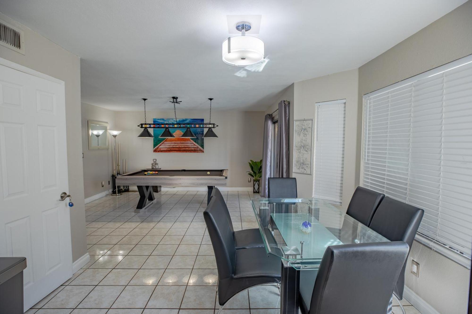 1800 Sqft House W/Heated Pool Spa 13Min From Strip Βίλα Λας Βέγκας Εξωτερικό φωτογραφία
