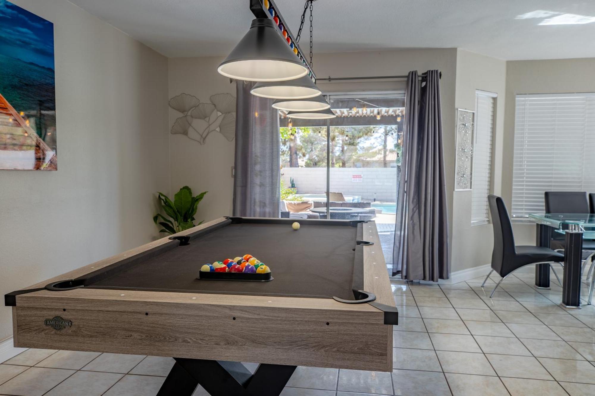 1800 Sqft House W/Heated Pool Spa 13Min From Strip Βίλα Λας Βέγκας Εξωτερικό φωτογραφία