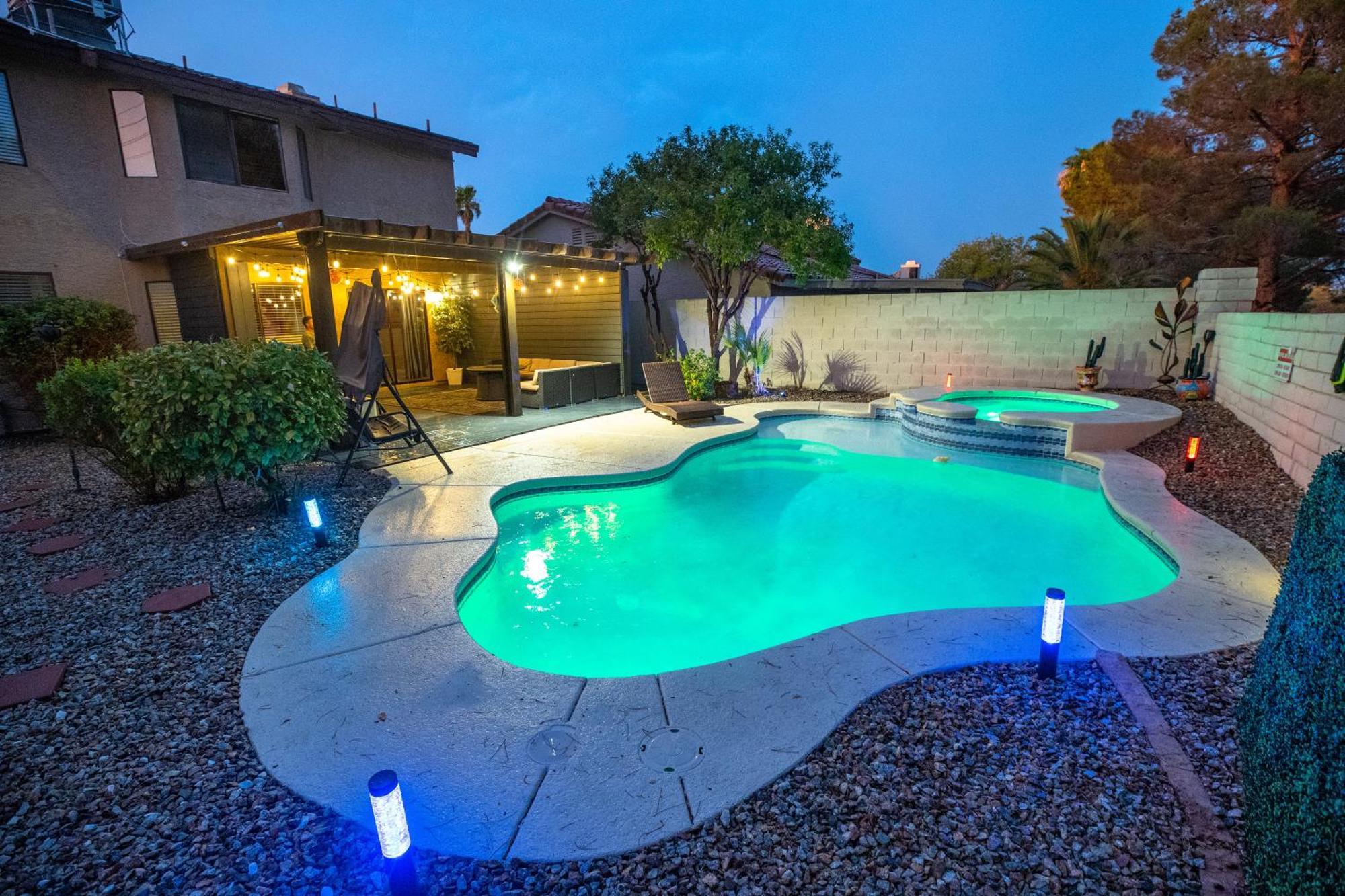 1800 Sqft House W/Heated Pool Spa 13Min From Strip Βίλα Λας Βέγκας Εξωτερικό φωτογραφία