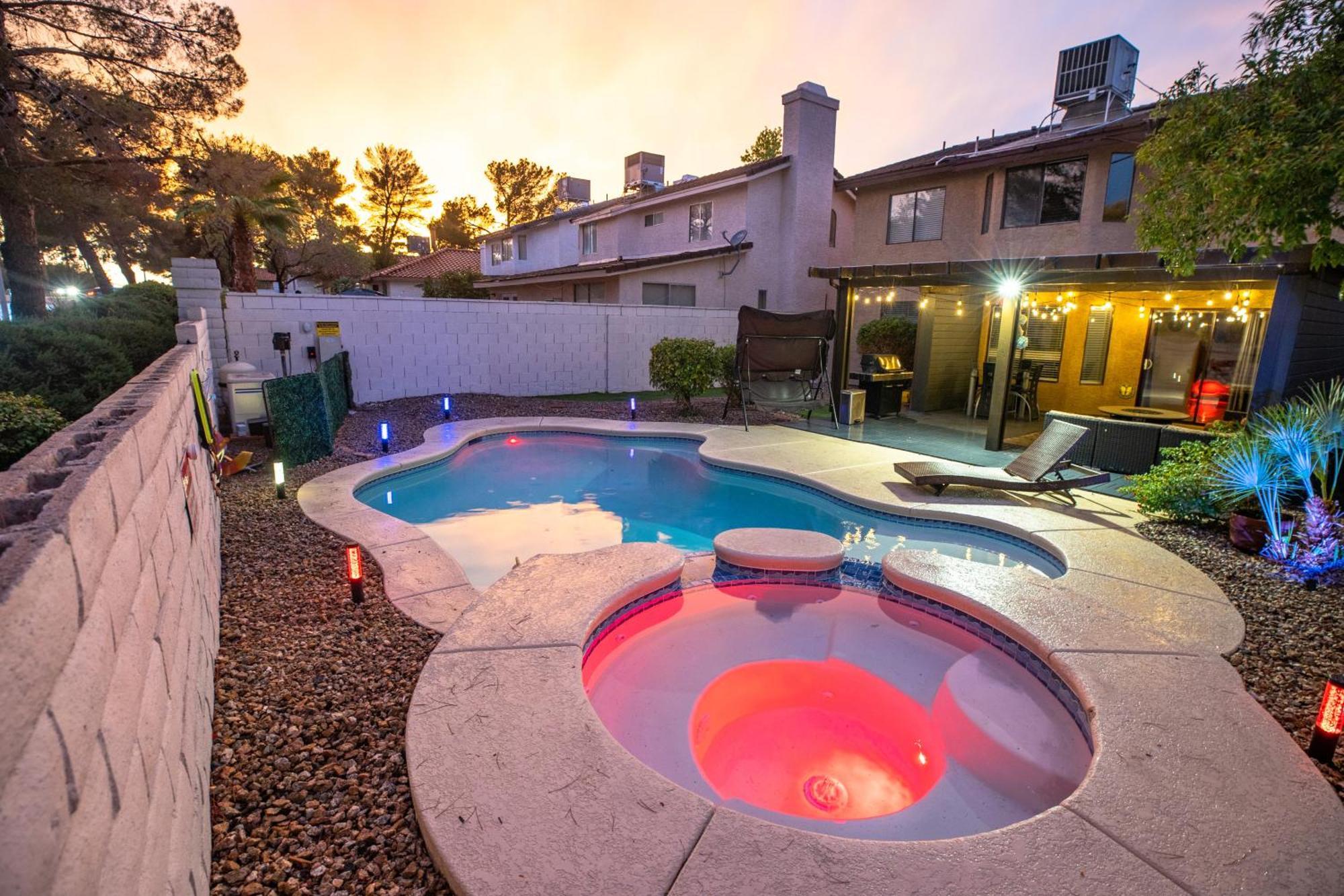 1800 Sqft House W/Heated Pool Spa 13Min From Strip Βίλα Λας Βέγκας Εξωτερικό φωτογραφία
